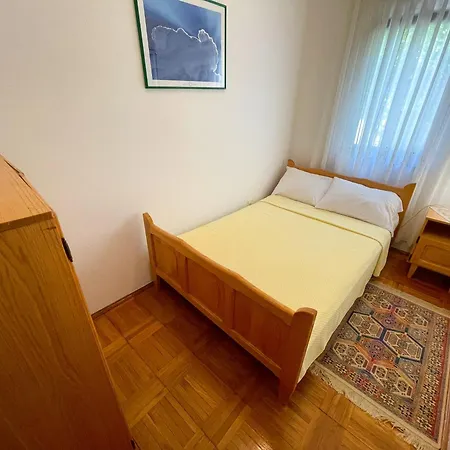 Saric Apartament *