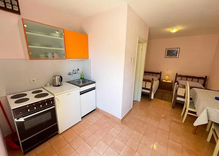 公寓 Saric 卓得诺沃