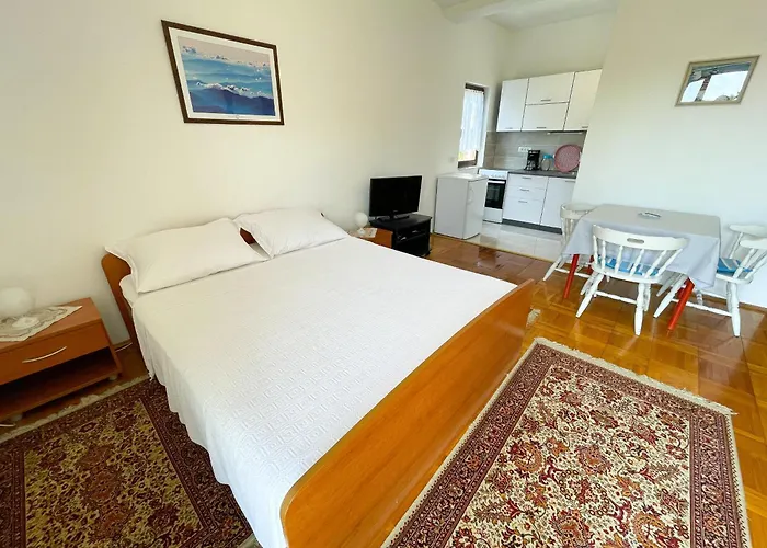 Saric Apartamento Jadranovo